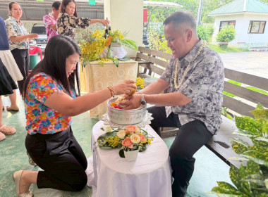 กิจกรรมสืบสานวัฒนธรรมไทย เนื่องในเทศกาลวันสงกรานต์ ประจำปี ... พารามิเตอร์รูปภาพ 19